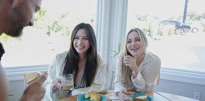 Dorian Del Isla and Cassie Del Isla in French Casting in the USA 1 from 