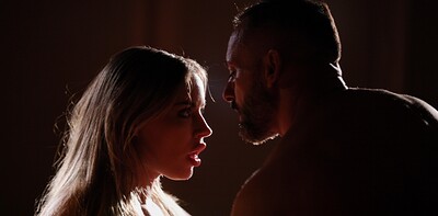 Dorian Del Isla and Cassie Del Isla in French Casting in the USA 1 from 