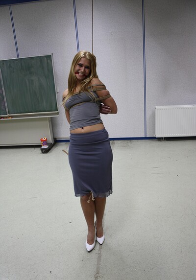 Linda Ray in Honey its better to stand still from 