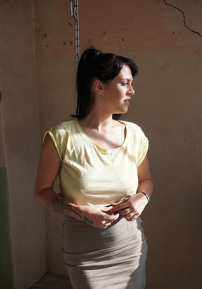 Sarah Simons in Sarah simons from 