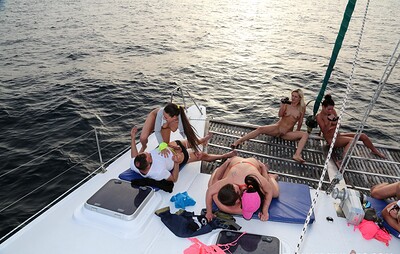 Bianca Ferrero and Julia de Lucia in Boat trip part 2 from 