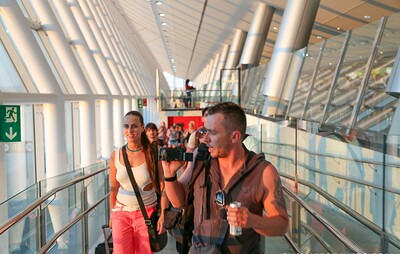 Wendy Moon and Mea Melone in Arriving at destination crazy from 