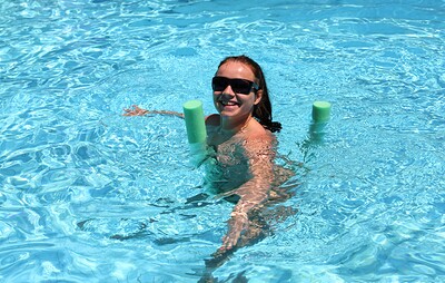 Mea Melone and Amirah Adara in Fun by the pool from 