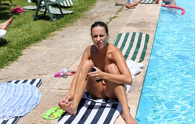 Mea Melone and Amirah Adara in Fun by the pool from 