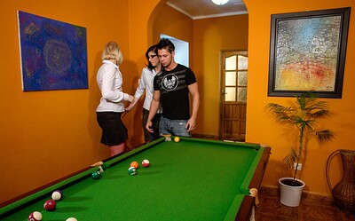 Sweet Cat and Barbra Sweet in Pooltable from 
