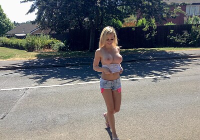 Chessie Kay in from