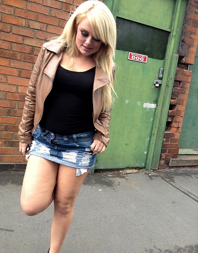 Bonnie Rose in  from 