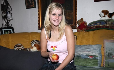 Marry Queen in  from 