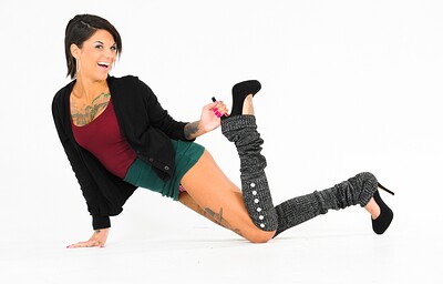 Alia Janine and Bonnie Rotten in Mothers Teaching Daughters How To Suck Cock #12, Scene #04 from 