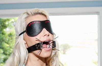 Anikka Albrite in Bitchcraft #09, Scene #04 from 