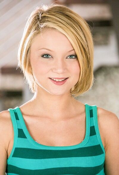 Dakota Skye and Tysen Rich in Write In My Yearbook, Scene #01 from 