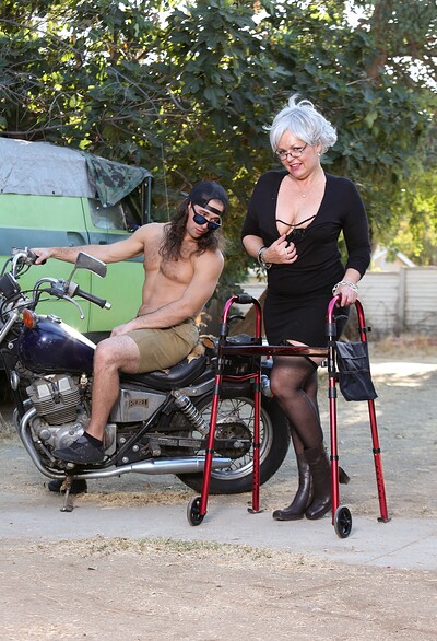 Kelly Leigh and T Stone in Horny Grannies Love To Fuck #12 - Scene 1 from 