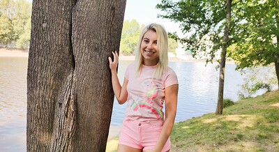 Lilly Bella in Johnny Gives Pretty 18 Year Old Lilly an Oral Creampie from