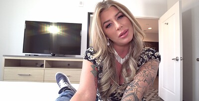 Lolly Dames and Tony in Stepmom Gave Me A Boner - S1:E8 from 