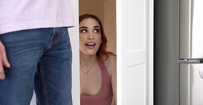 Delilah Day and Jimmy Michaels in Hide And Seek With My Stepsister - S27:E1 from