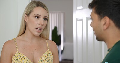 Bunny Madison and Max Fills in Im Bigger Than Dad - S3:E9 from