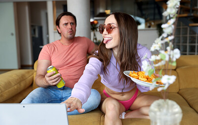 Kate Quinn in Tell Me Without Telling Me That Your Step Daughter Is Disrespectful - S20:E1 from 