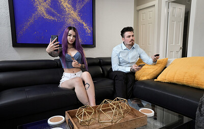 Logan Xander and Valerica Steele in Stepdad Accepts My Apology - S31:E2 from