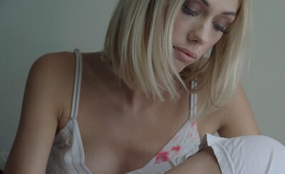 Nathan Bronson and Sky Pierce in Let Me Love You - S34:E5 from 