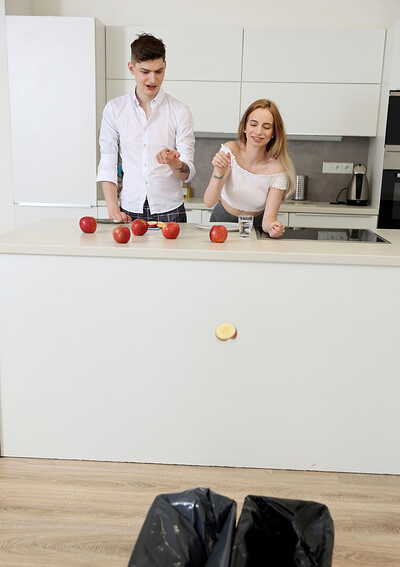 Jamie Dion and Lily Steele in Everything Else Can Wait - S43:E26 from 