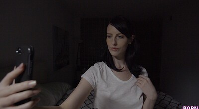 Alex Harper in My Snap Girl - S12:E4 from 