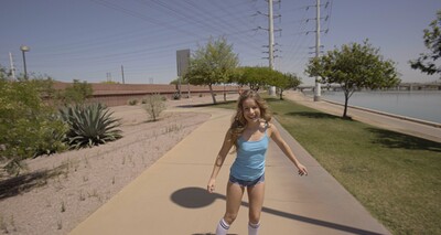 Brad Sterling and Lilly Ford in Roller Girl - S14:E10 from 