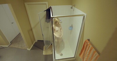 Jasmine Riley and Logan Long in Step Sibling Prank War - S7:E2 from 