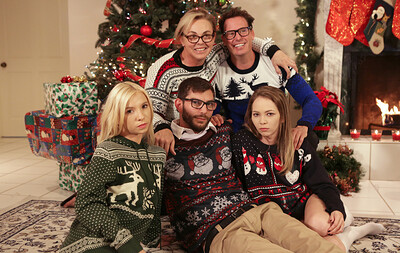 Angel Smalls in Christmas Family Sex - S1:E2 from Babehub