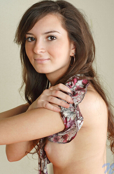 Carey in Fingerhole from 