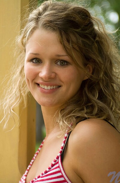Katie in Outdoor teaser from 