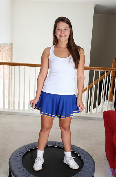Penny in Upskirt cheer from 
