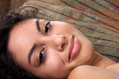 Nadia Reid in Pleasurable rubdown from 