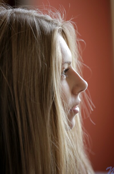 Ebbi in Smoking_hot from