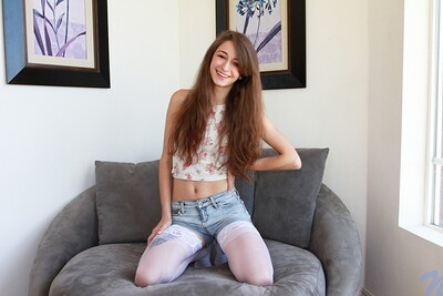 Willow Hayes in Cute chick from