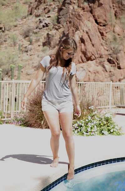 Ariana Grand in Cutie Pie from