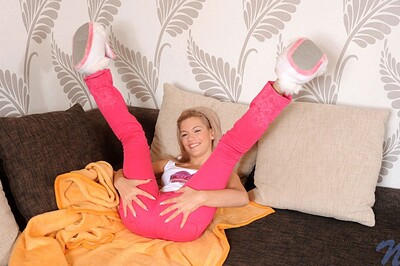 Bibi Noel in Dildofun from