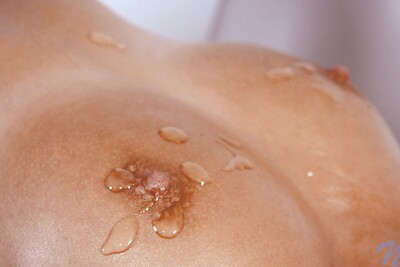 Annik in Oilfun from 