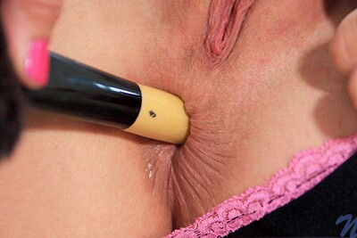 Amybrooke in Bathroombrush from 
