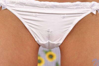 Evalynn in Sunflowertoy from 