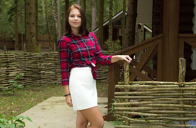 Karolina in from