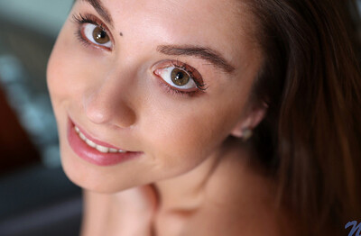 Sabrisse in from