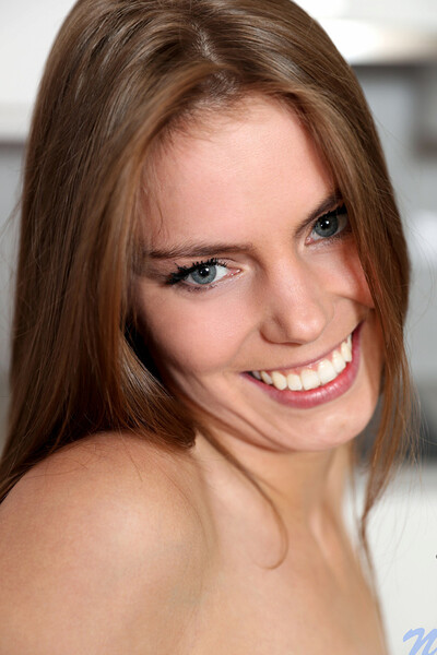 Paula Pee in Toy Fuck from