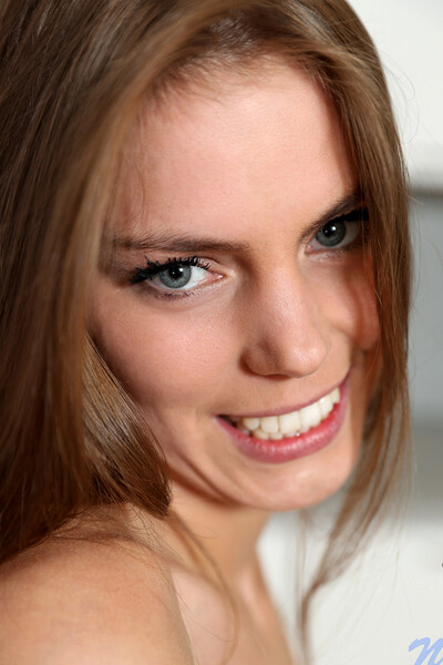Paula Pee in Toy Fuck from