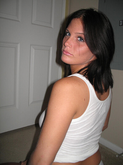 Lindsey in Naughty Naked Milf from 