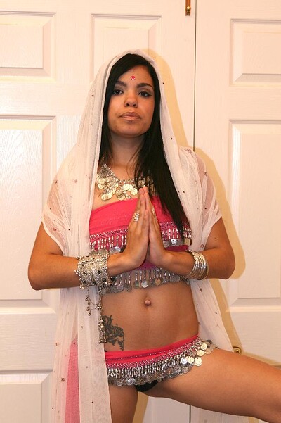 Ashawri in Hot Indian Ashawri Threesome from 