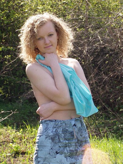  in Cute Amateur Outdoor Striptease from 