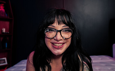 Trippi Rose in from