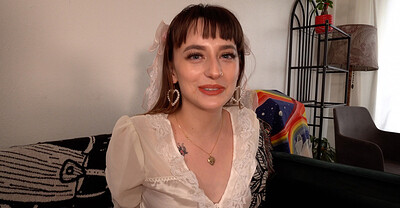 Lana Smalls in from