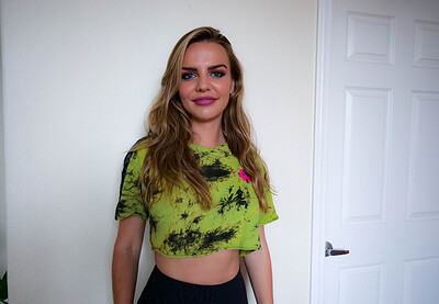 Kate Dalia in from