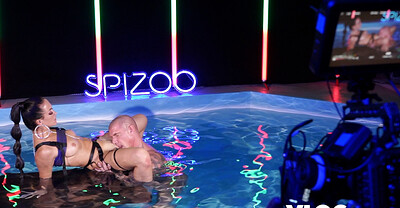 Zuzu Sweet in from